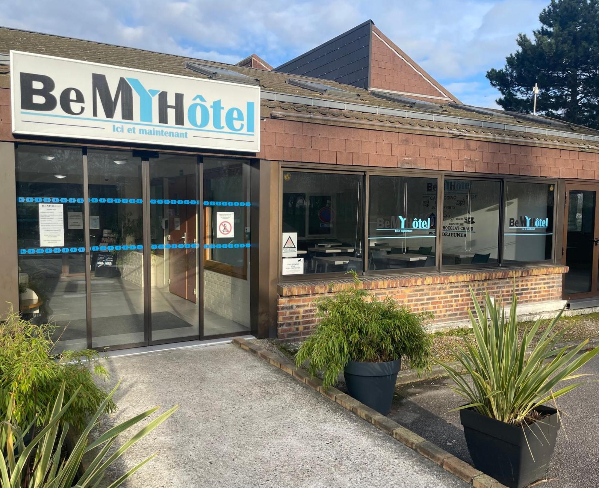 Be Myhotel Evreux Bagian luar foto